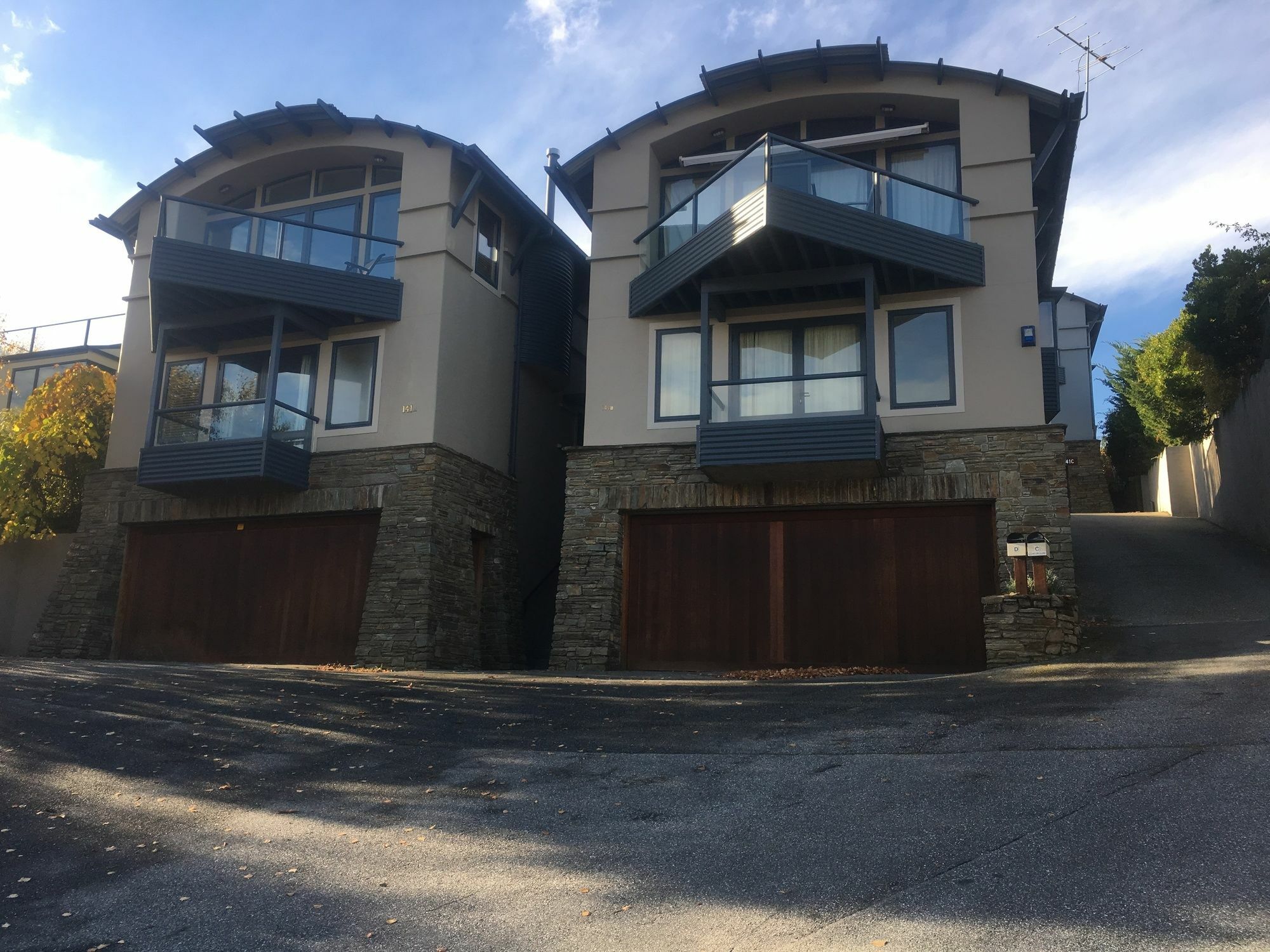 Luxury On Lakeside Wanaka Exterior photo